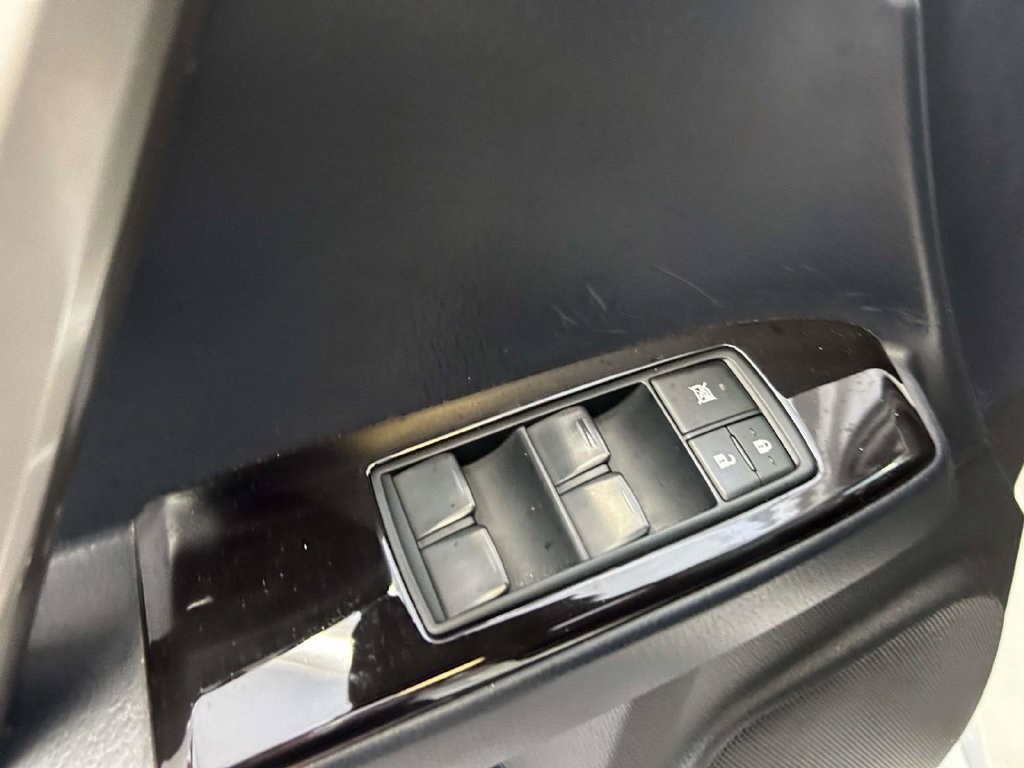Used 2018 Lexus GX 460 w/ Navigation Package AWD/4WD image 18