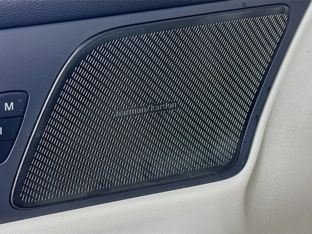 Used 2024 Volvo S60 T8 Ultimate w/ Climate Package AWD/4WD image 19