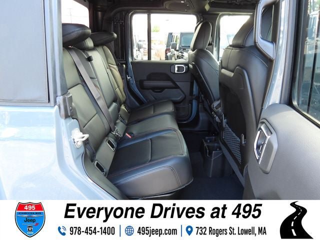 New 2026 Jeep Gladiator Rubicon w/ Steel Power Dome Hood Package AWD/4WD image 12