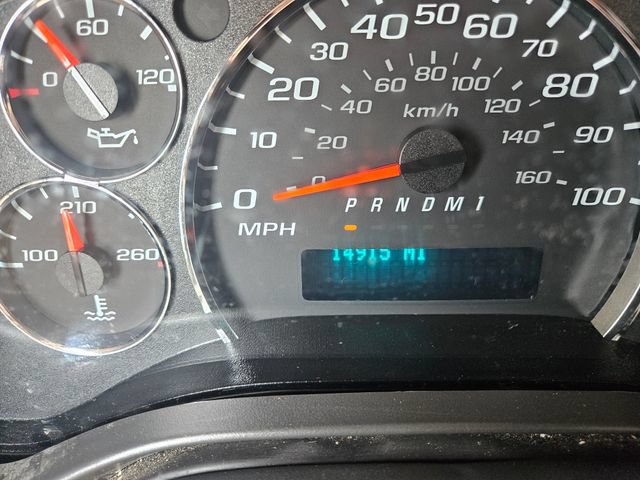Used 2025 Chevrolet Express 2500 w/ Driver Convenience Package RWD image 16