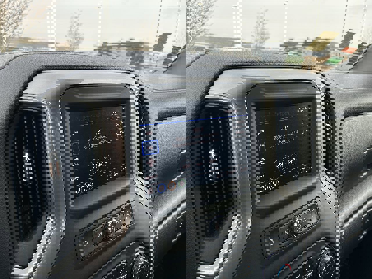 Used 2024 Chevrolet Silverado 1500 Custom Trail Boss w/ LPO, Dark Essentials Package image 28