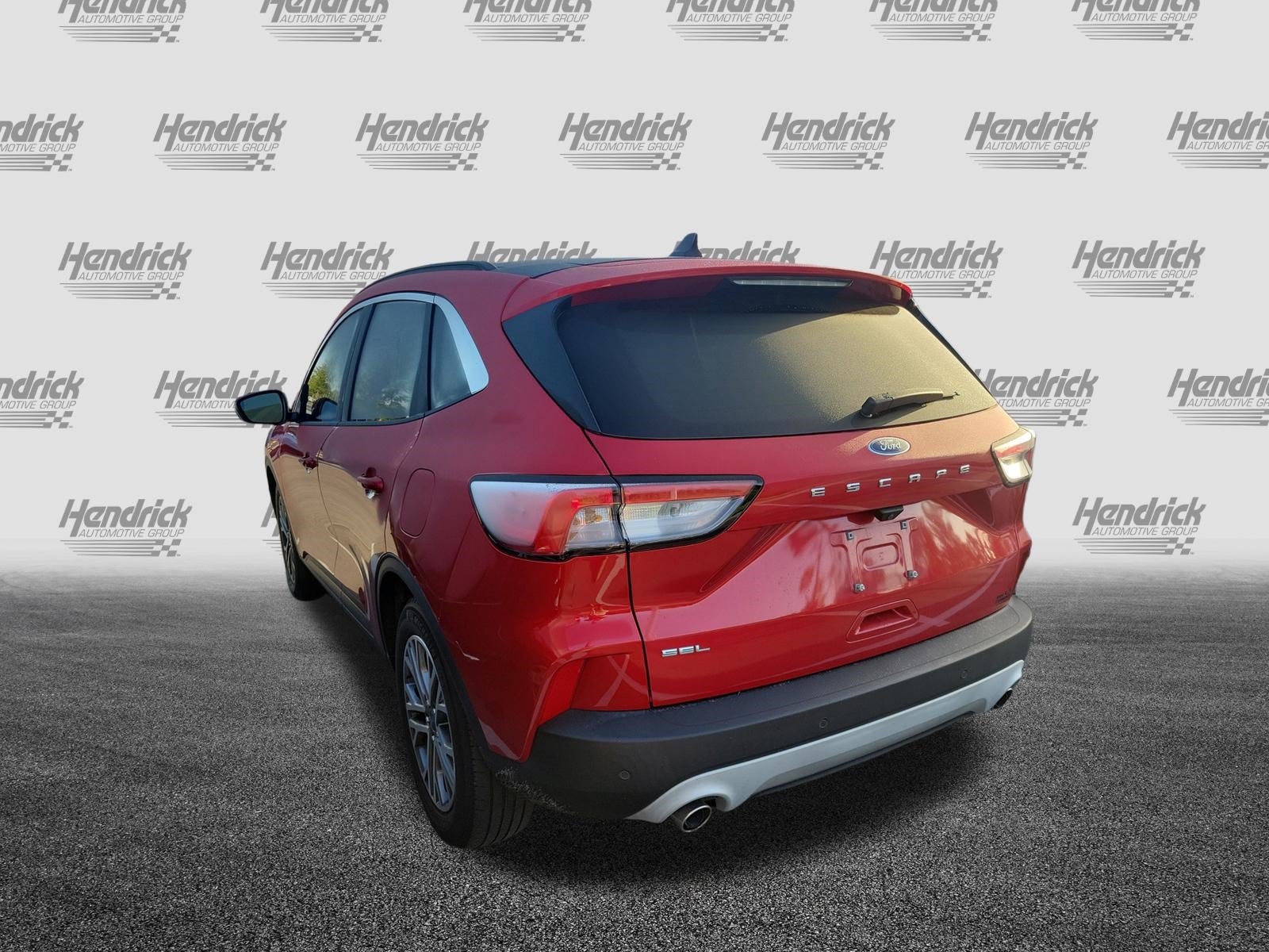 Used 2022 Ford Escape SEL w/ Technology Package FWD image 8
