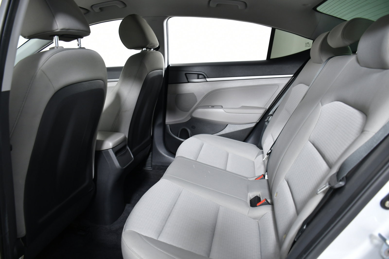 Used 2017 Hyundai Elantra SE image 20