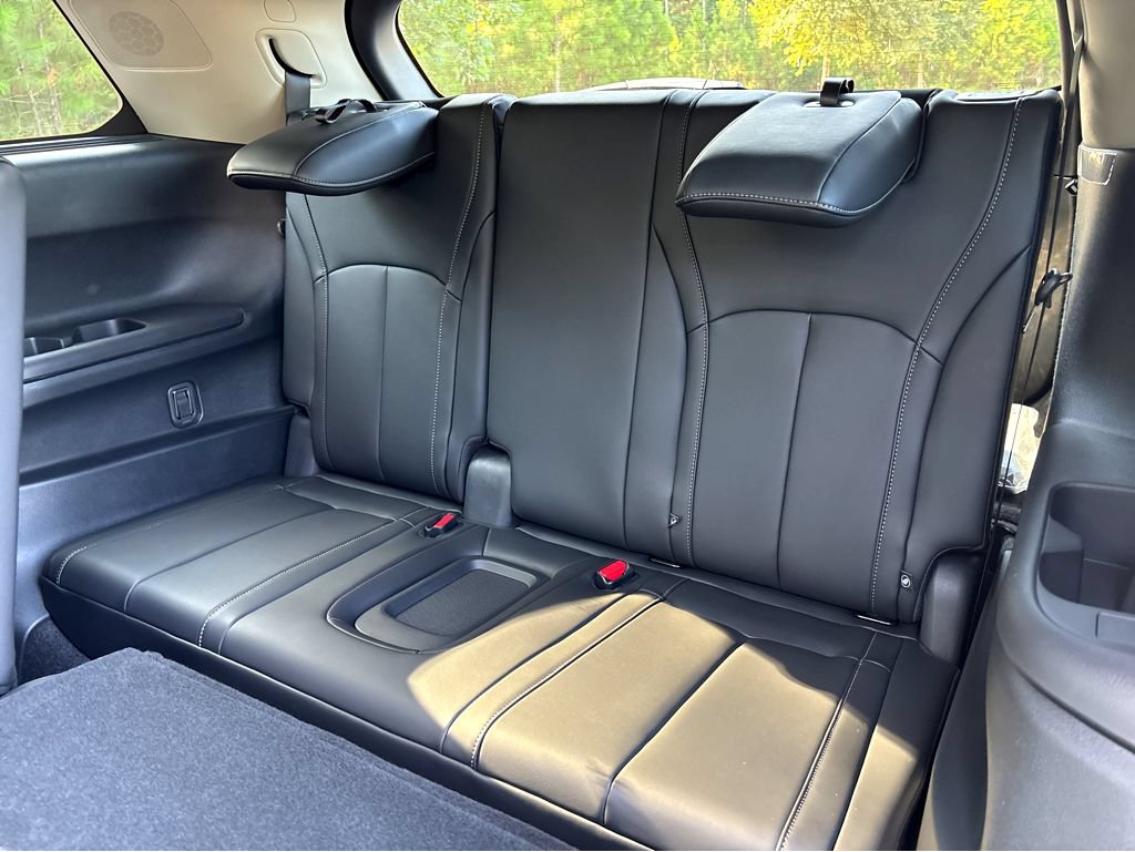 New 2025 INFINITI QX60 Luxe w/ Black Edition FWD image 24