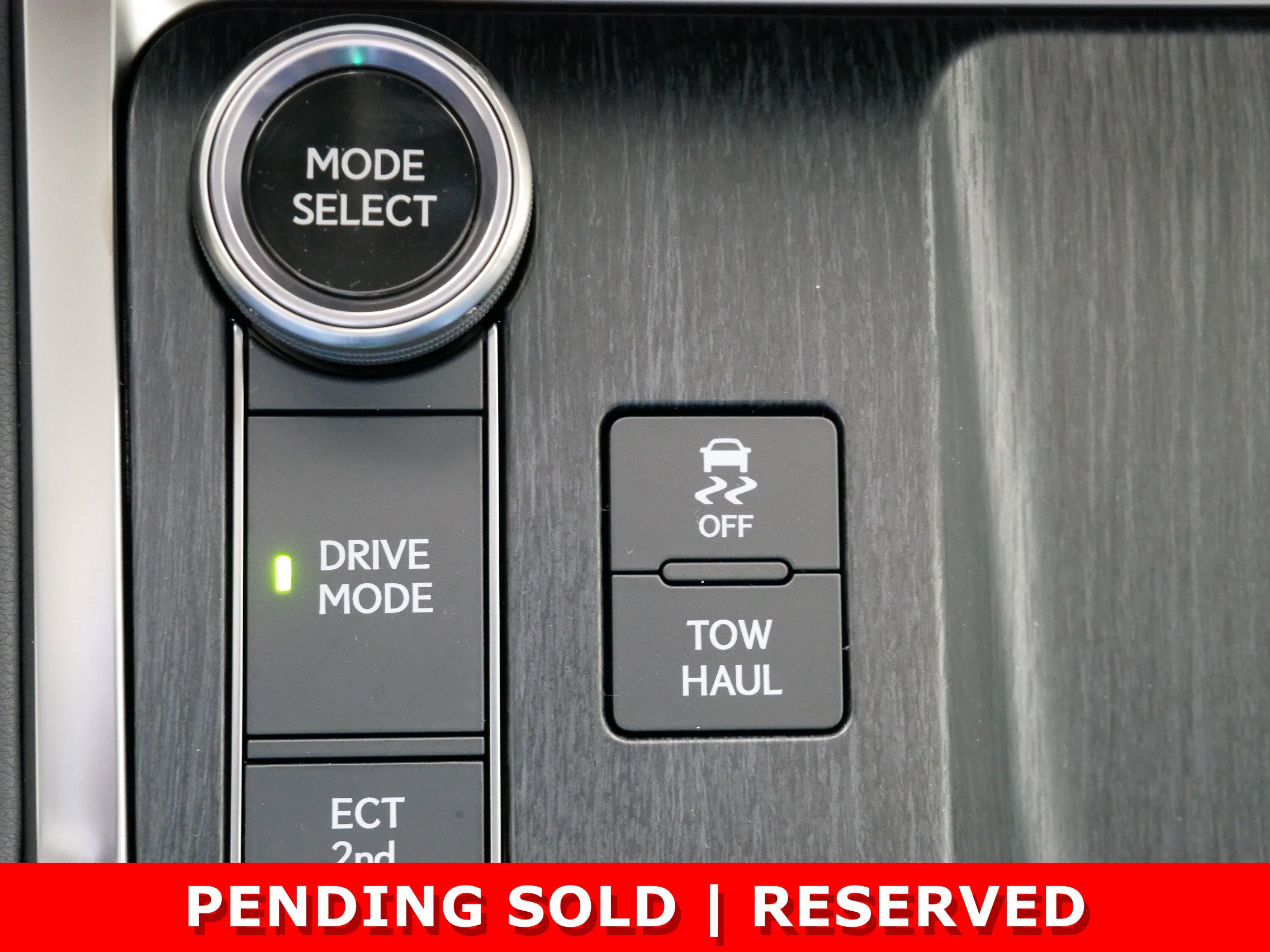 New 2026 Lexus GX 550 w/ Cold Area Package AWD/4WD image 38