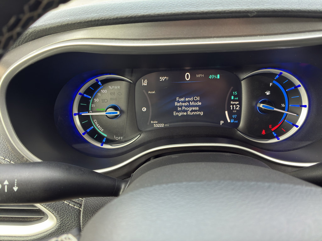 Used 2023 Chrysler Pacifica Touring-L FWD image 23