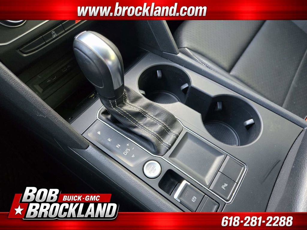 Used 2021 Volkswagen Atlas Cross Sport SE image 29