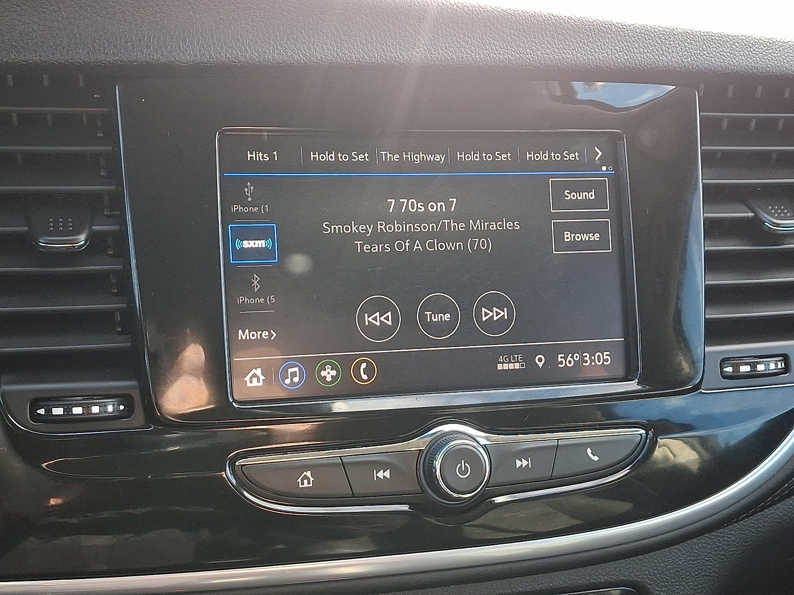 Certified 2022 Buick Encore Preferred image 16