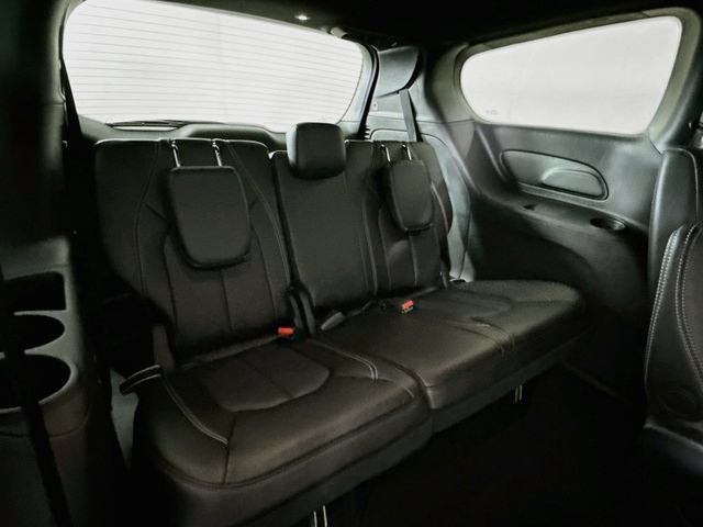 New 2027 Chrysler Pacifica Select FWD image 26