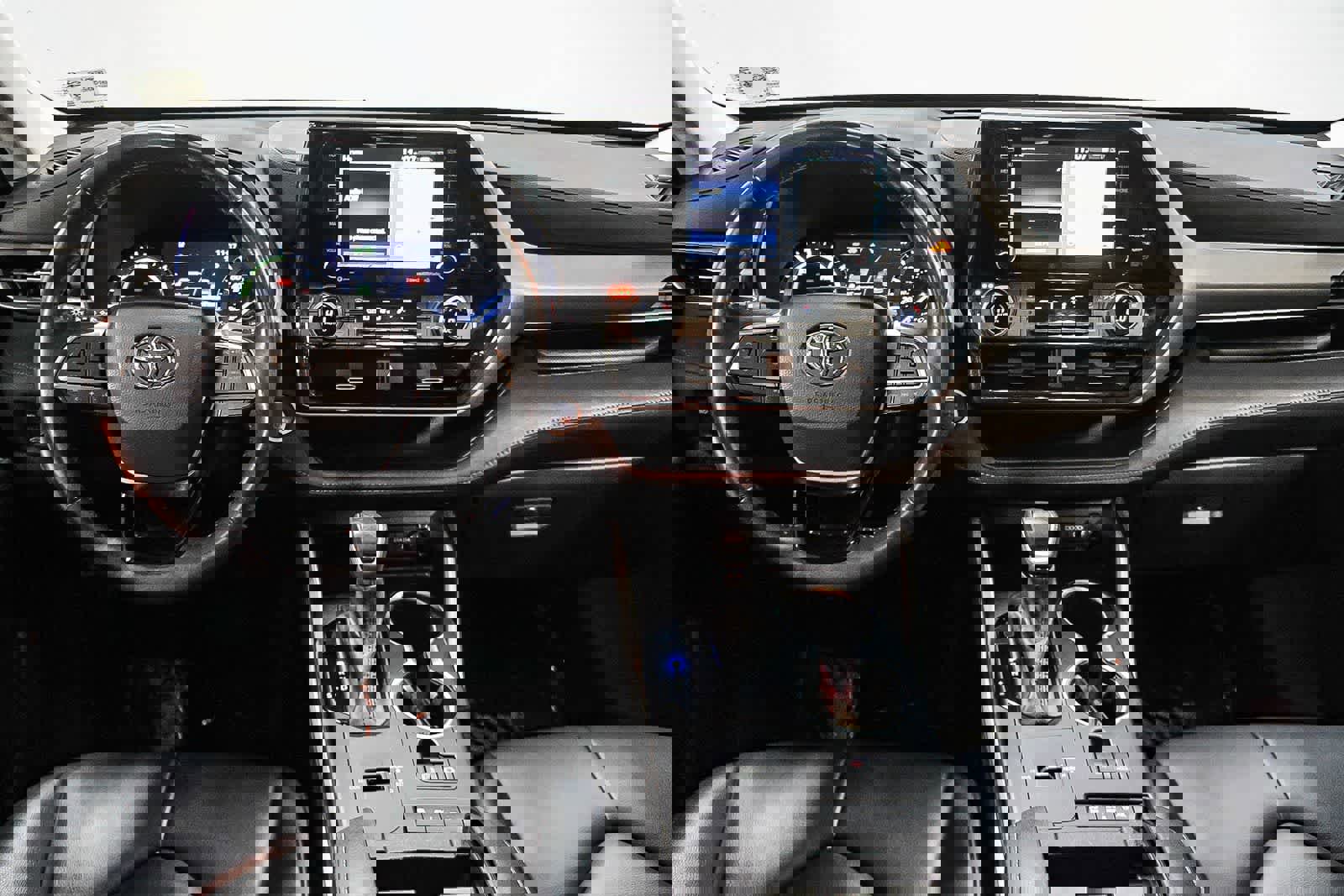 Used 2021 Toyota Highlander XLE image 12