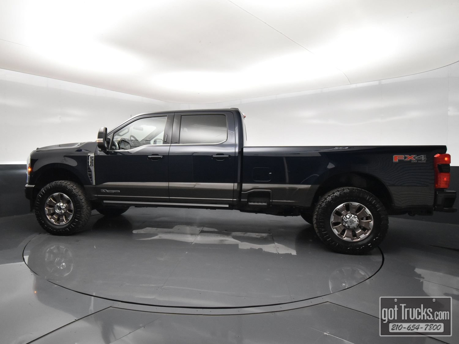 Used 2024 Ford F350 King Ranch AWD/4WD image 3