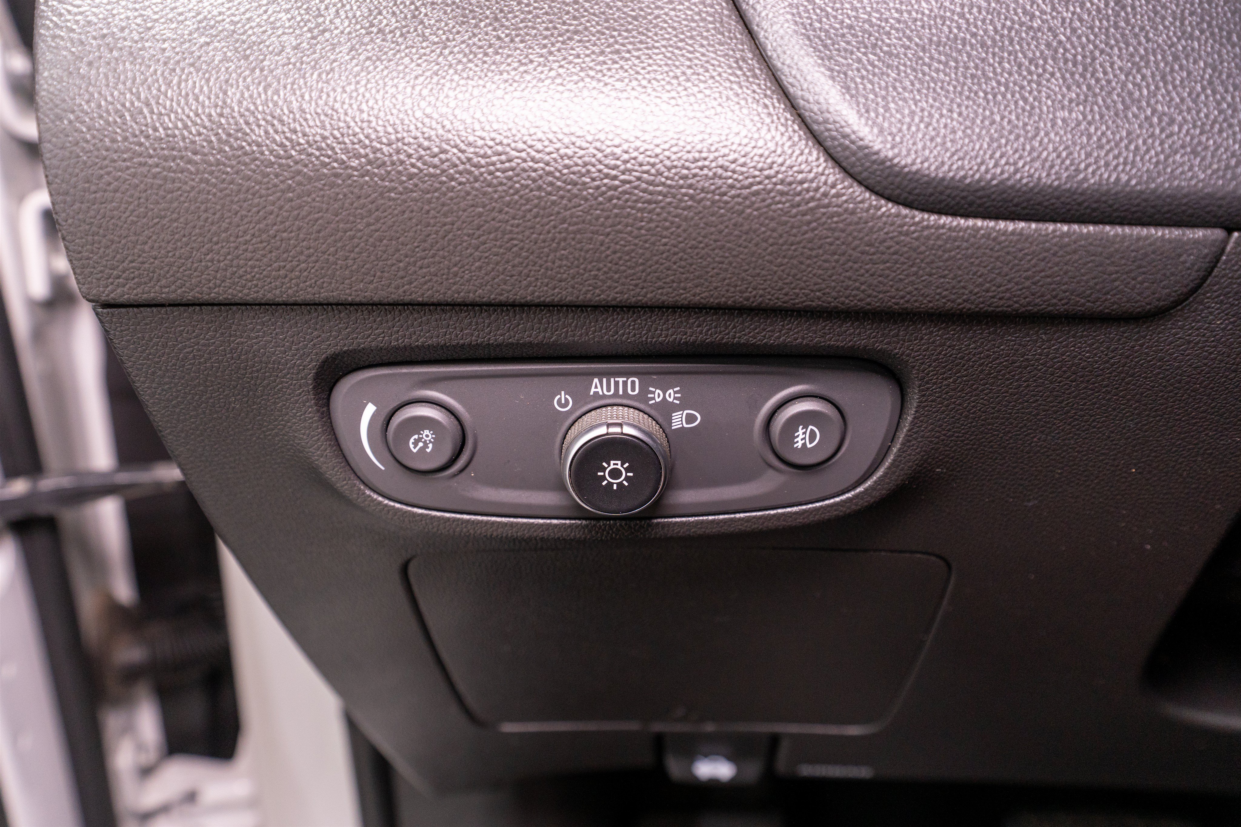 Used 2021 Buick Encore GX Select FWD image 31