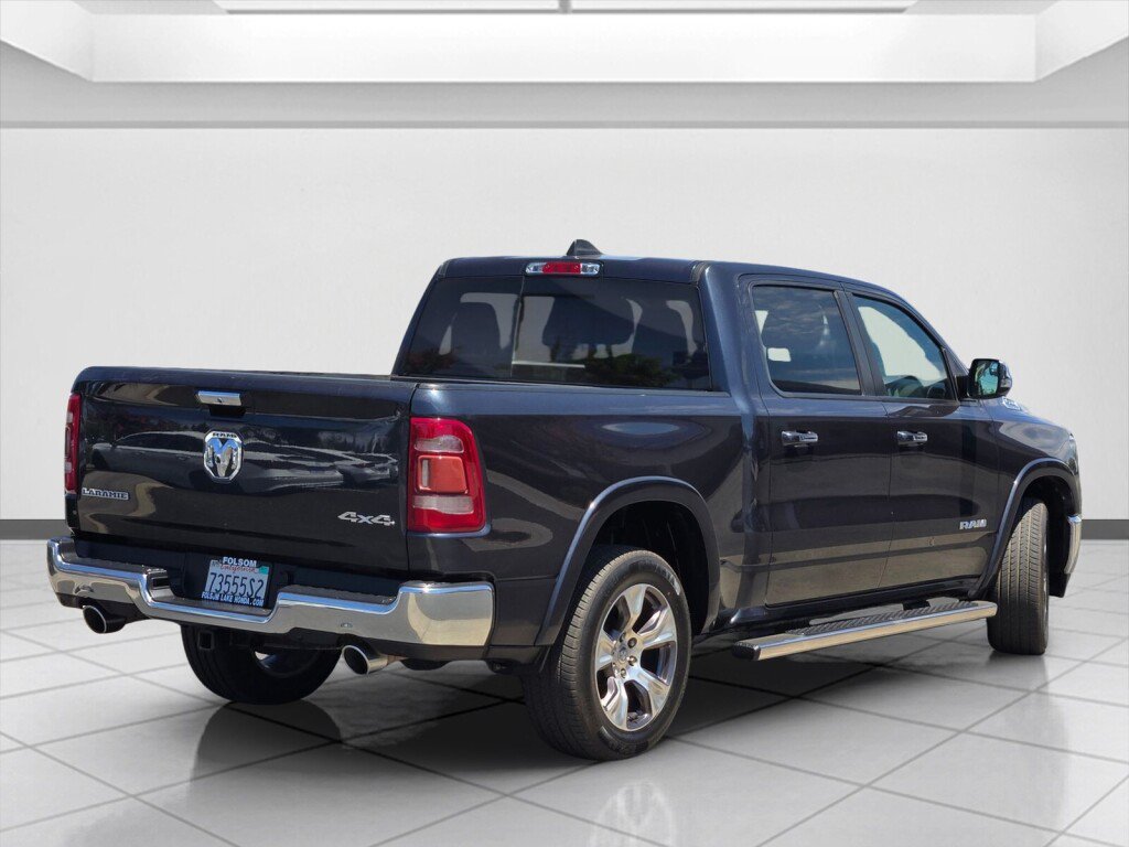 Used 2019 RAM 1500 Laramie AWD/4WD image 5
