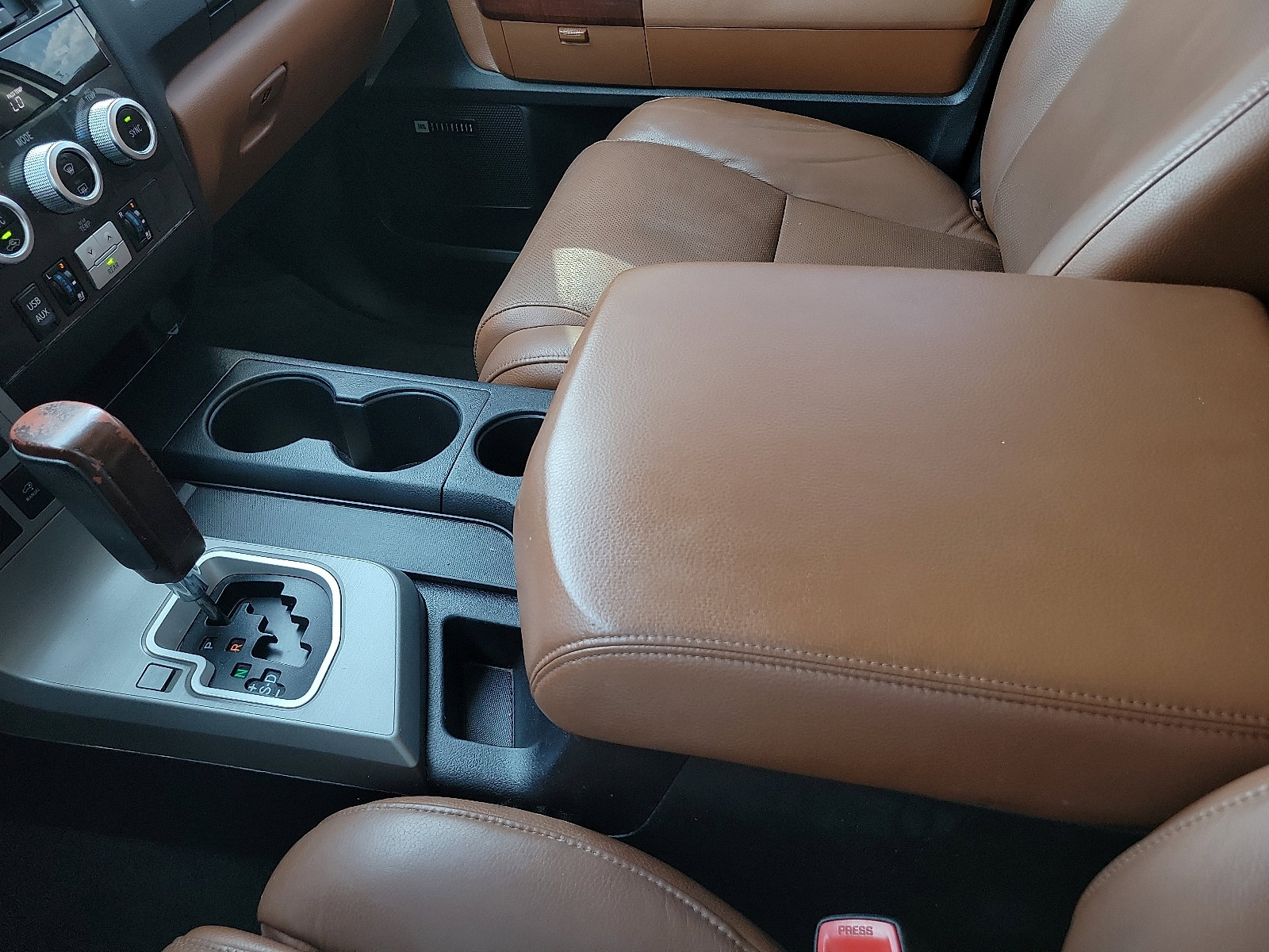 Used 2016 Toyota Sequoia Platinum image 20