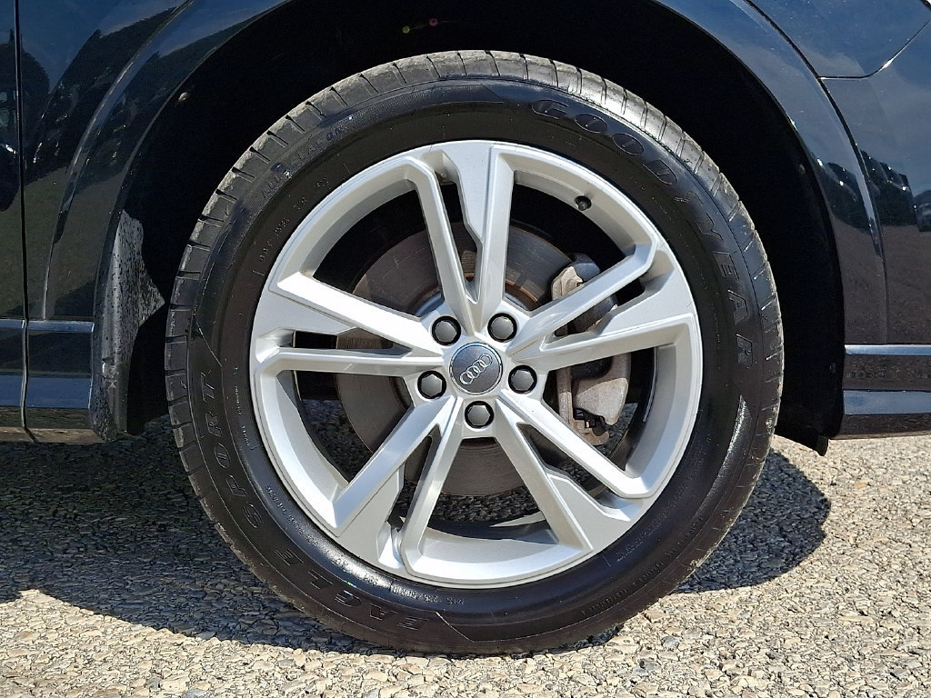 Used 2020 Audi Q3 2.0T Premium Plus w/ Premium Plus Package AWD/4WD image 8