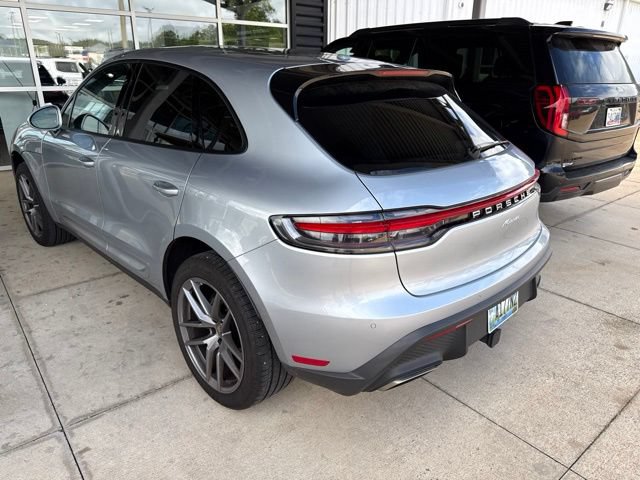 Used 2025 Porsche Macan AWD/4WD image 6