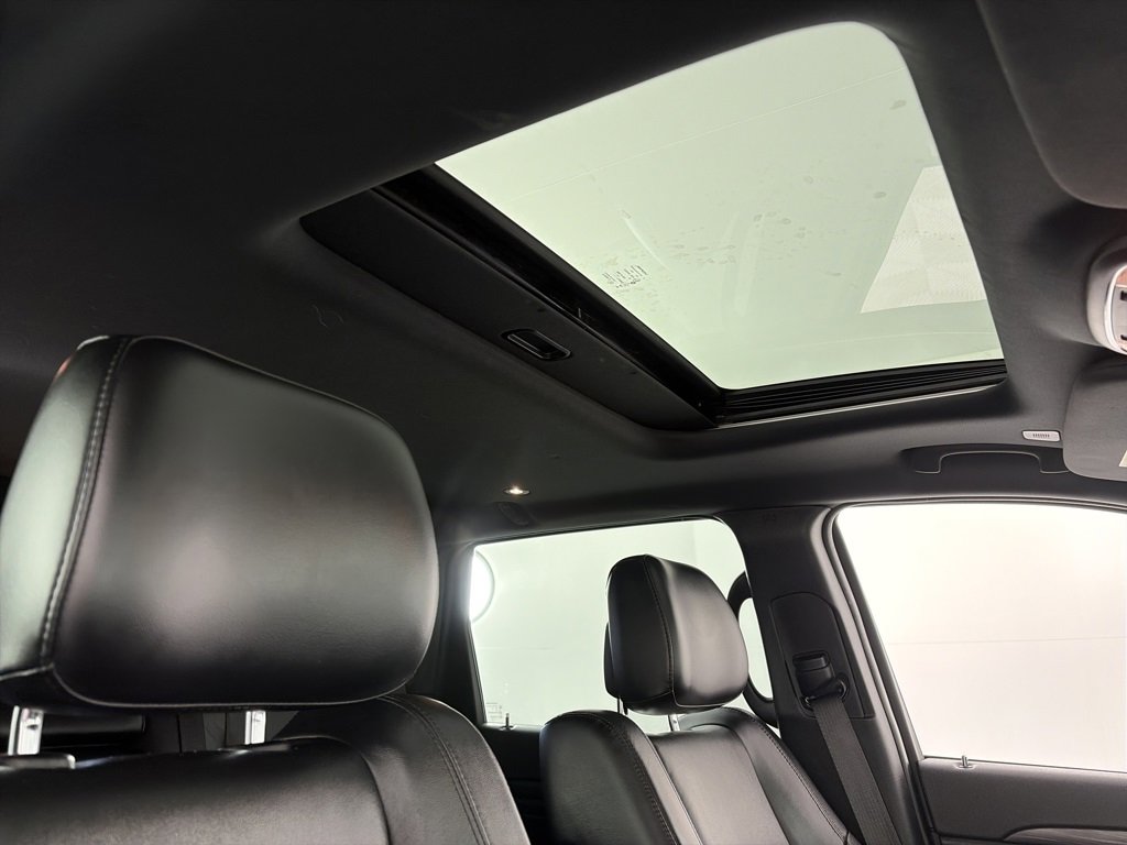 Used 2022 Jeep Grand Cherokee Laredo X image 33