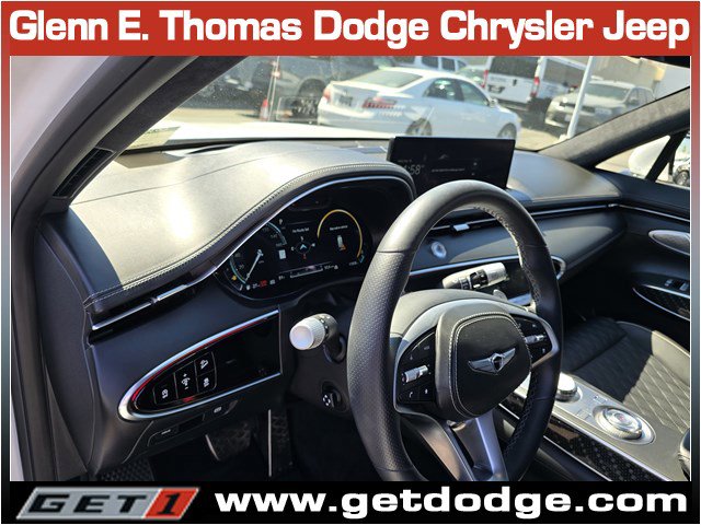 Used 2025 Genesis GV70 3.5T Sport w/ Sport Prestige Package image 13
