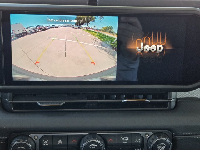 Certified 2026 Jeep Wrangler Unlimited Sahara AWD/4WD image 22
