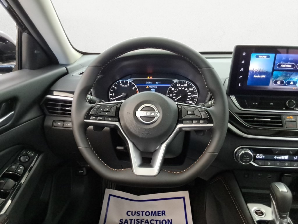Used 2025 Nissan Altima 2.5 SR w/ SR Premium Package FWD image 14