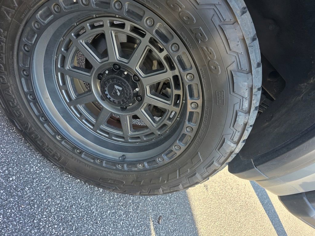 Used 2023 GMC Sierra 1500 AT4X w/ AT4X AEV Edition image 19