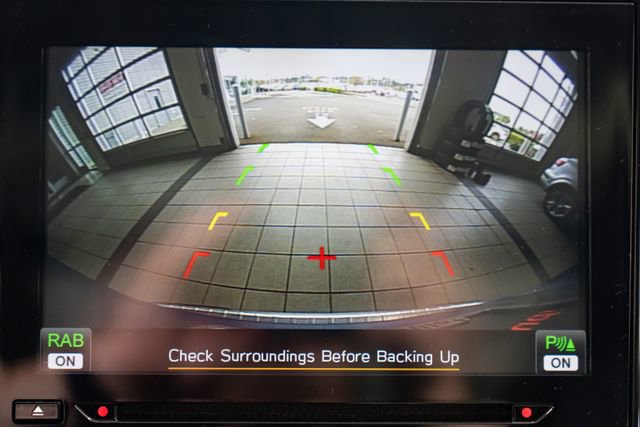 Used 2022 Subaru Ascent Limited w/ Technology Package AWD/4WD image 21