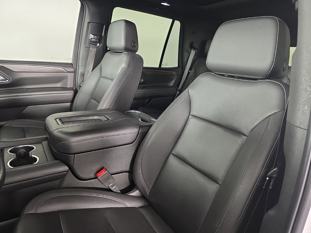 Used 2023 Chevrolet Tahoe Z71 w/ Luxury Package image 16