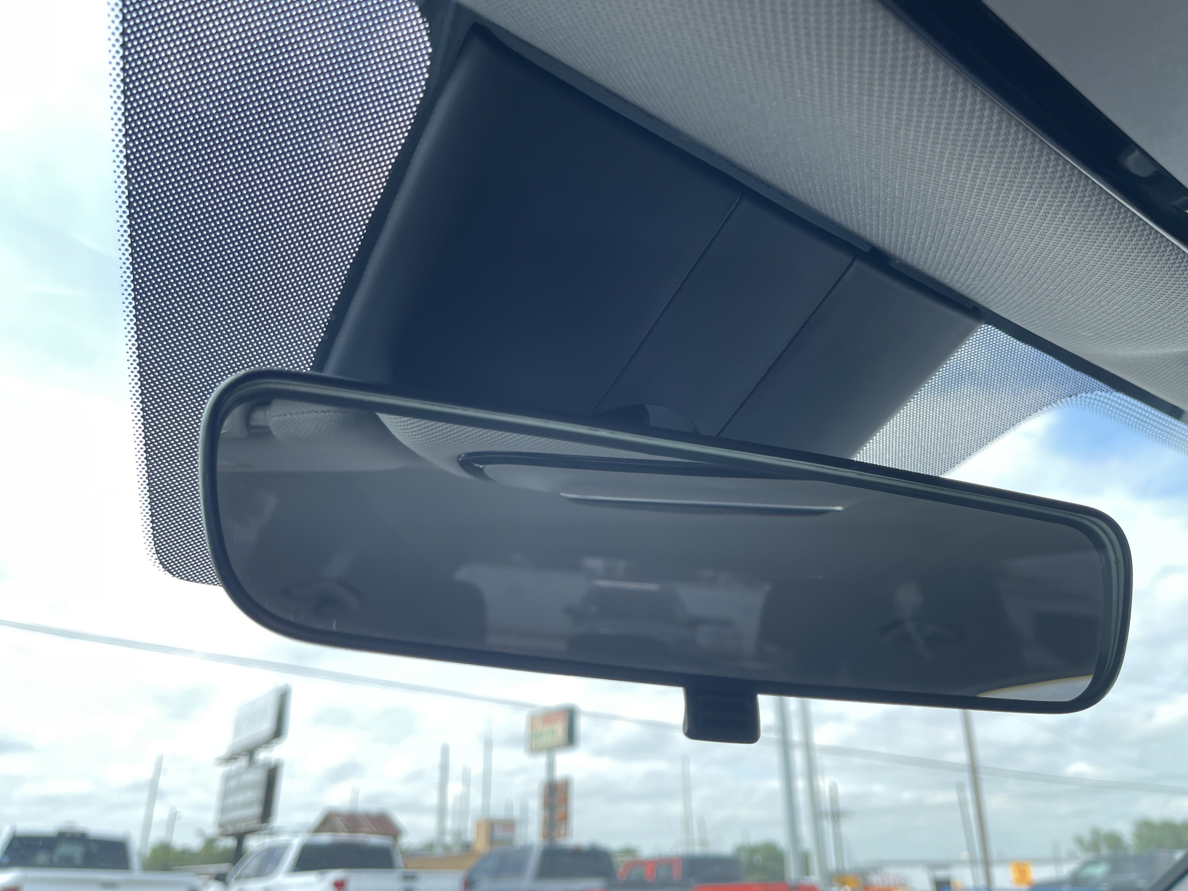 Used 2022 Hyundai Santa Fe SEL FWD image 32