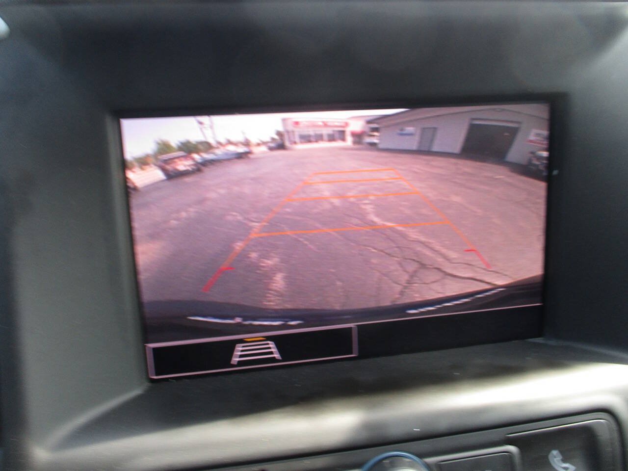 Used 2023 GMC Terrain SLE AWD/4WD image 22