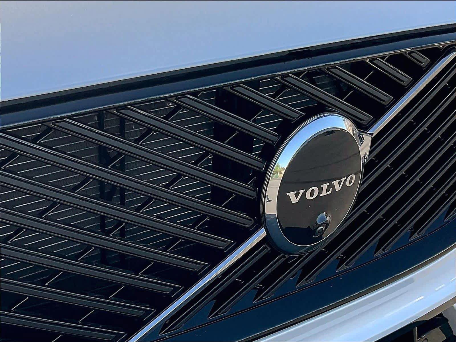 New 2026 Volvo XC60 B5 Plus w/ Climate Package AWD/4WD image 33