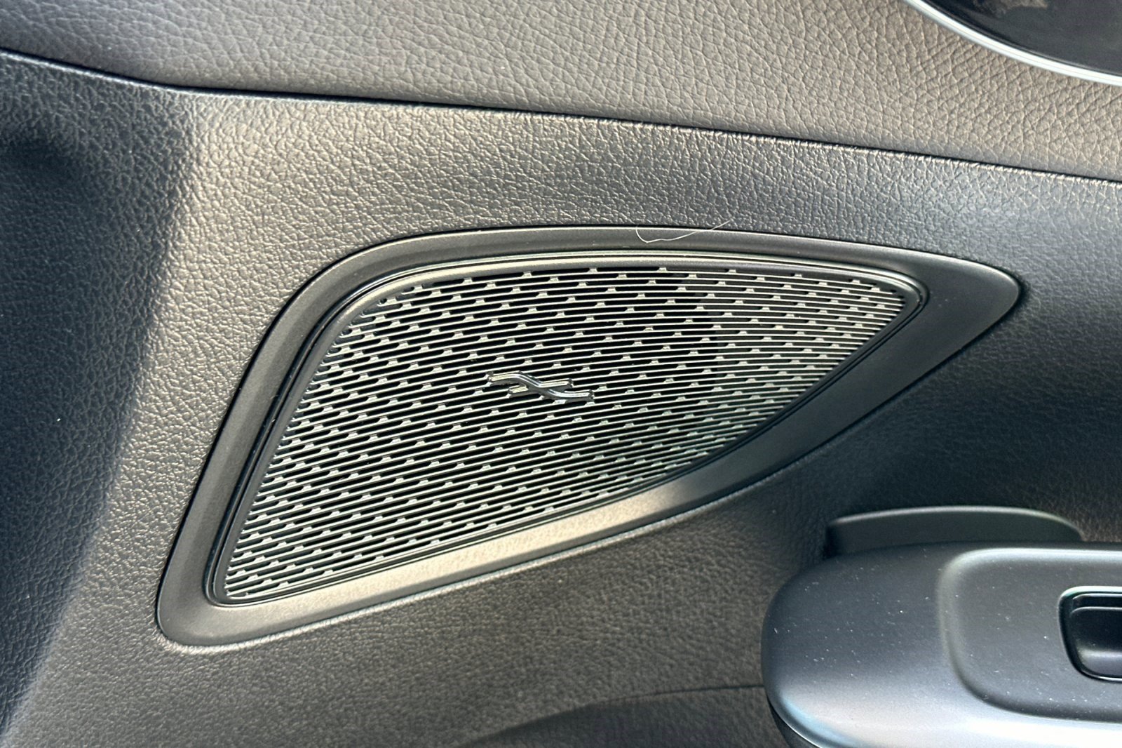 Certified 2025 Mercedes-Benz C 300 Sedan image 23