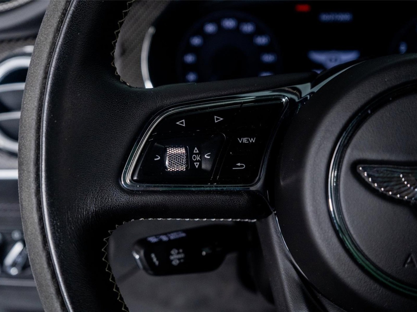 Used 2022 Bentley Bentayga Speed image 48