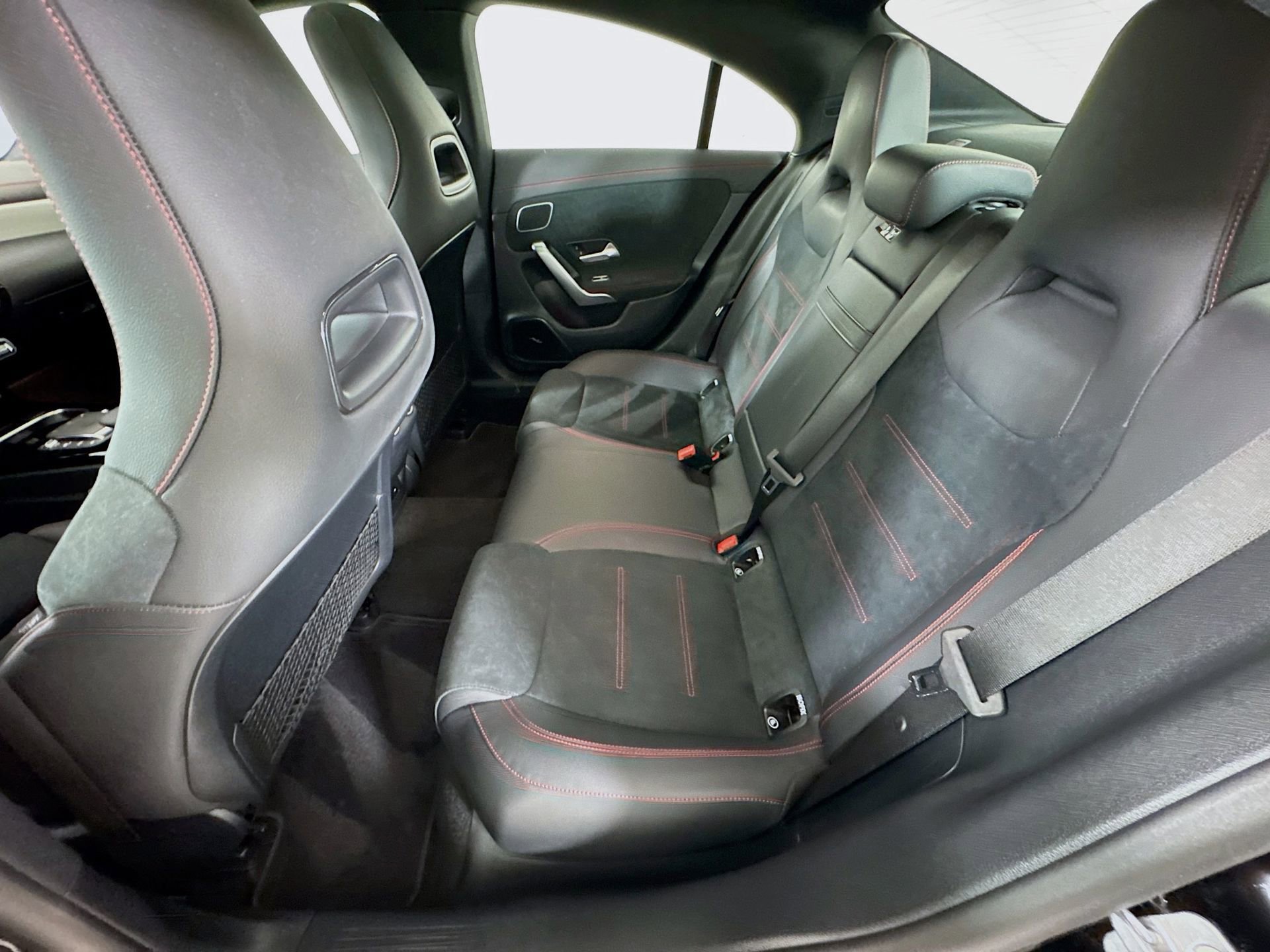 Used 2023 Mercedes-Benz CLA 250 image 25