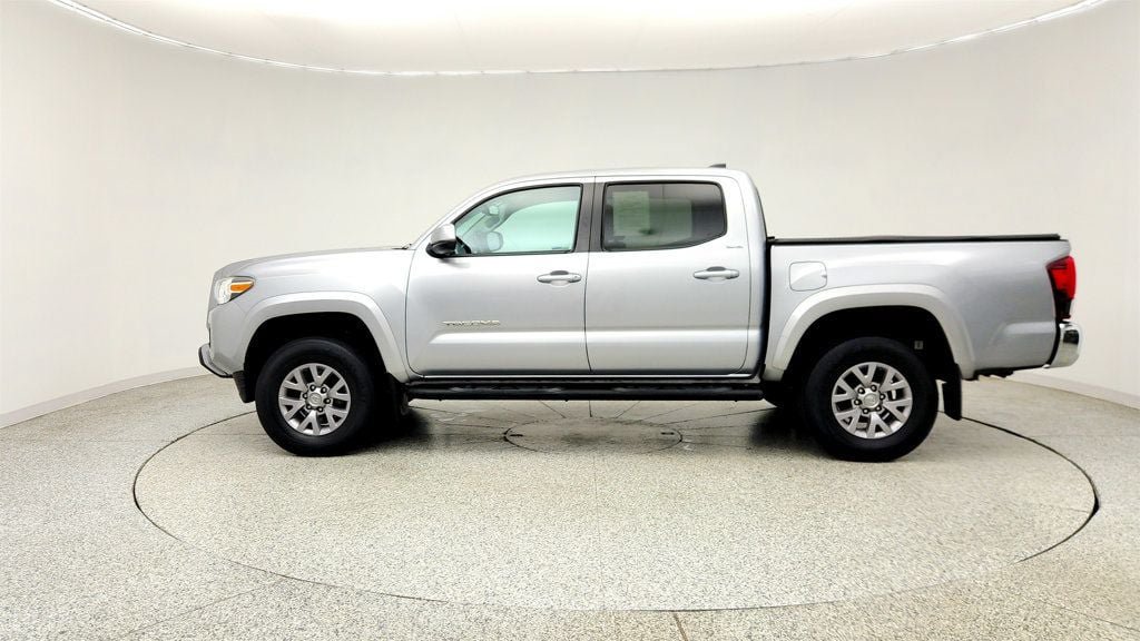 Used 2019 Toyota Tacoma SR5 AWD/4WD image 8