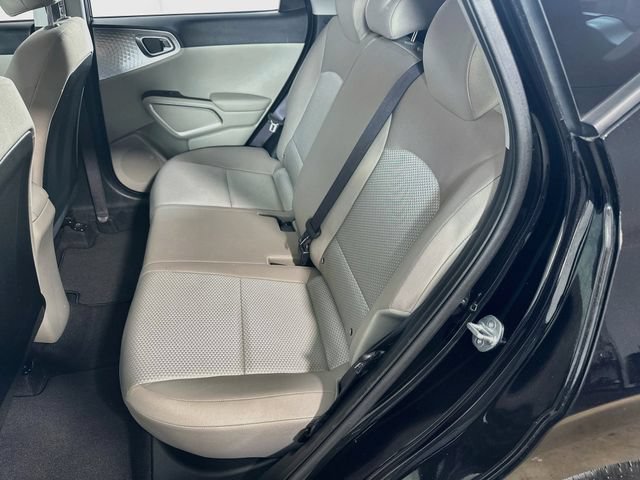 Used 2023 Kia Soul LX w/ LX Technology Package FWD image 14