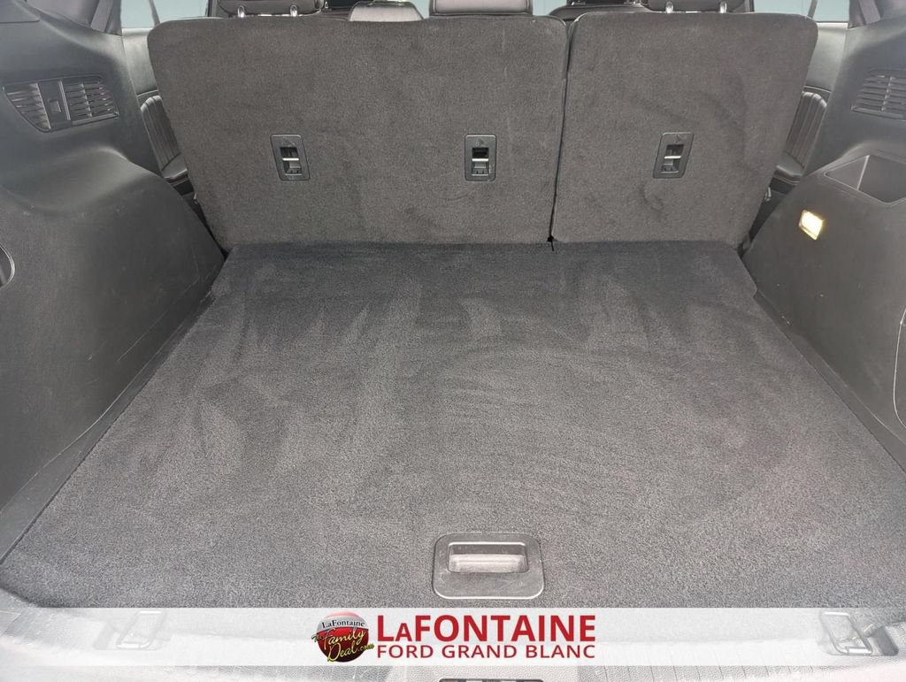 Used 2022 Ford Edge ST-Line AWD/4WD image 28