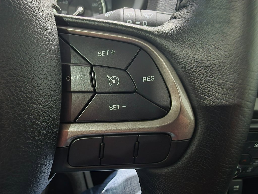 Used 2021 Jeep Renegade Limited w/ Sun & Sound Group image 6