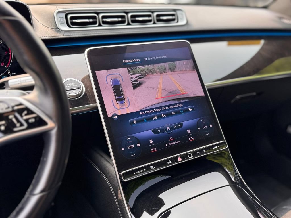 Used 2022 Mercedes-Benz S 500 4MATIC w/ 3D Technology Package image 17