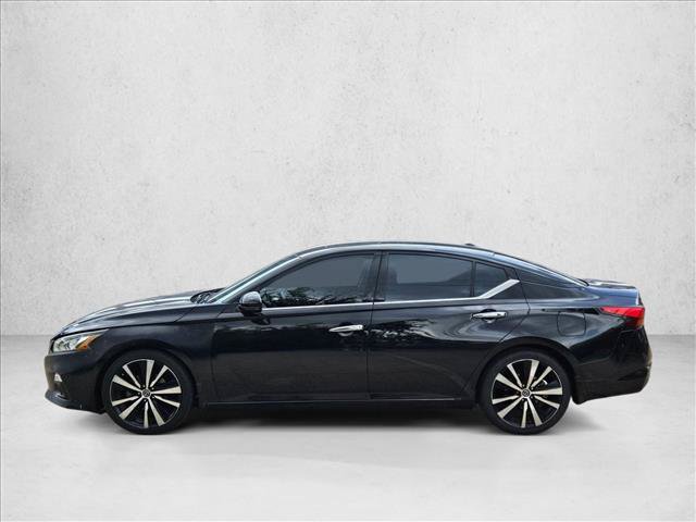 Used 2020 Nissan Altima 2.0 Platinum FWD image 9