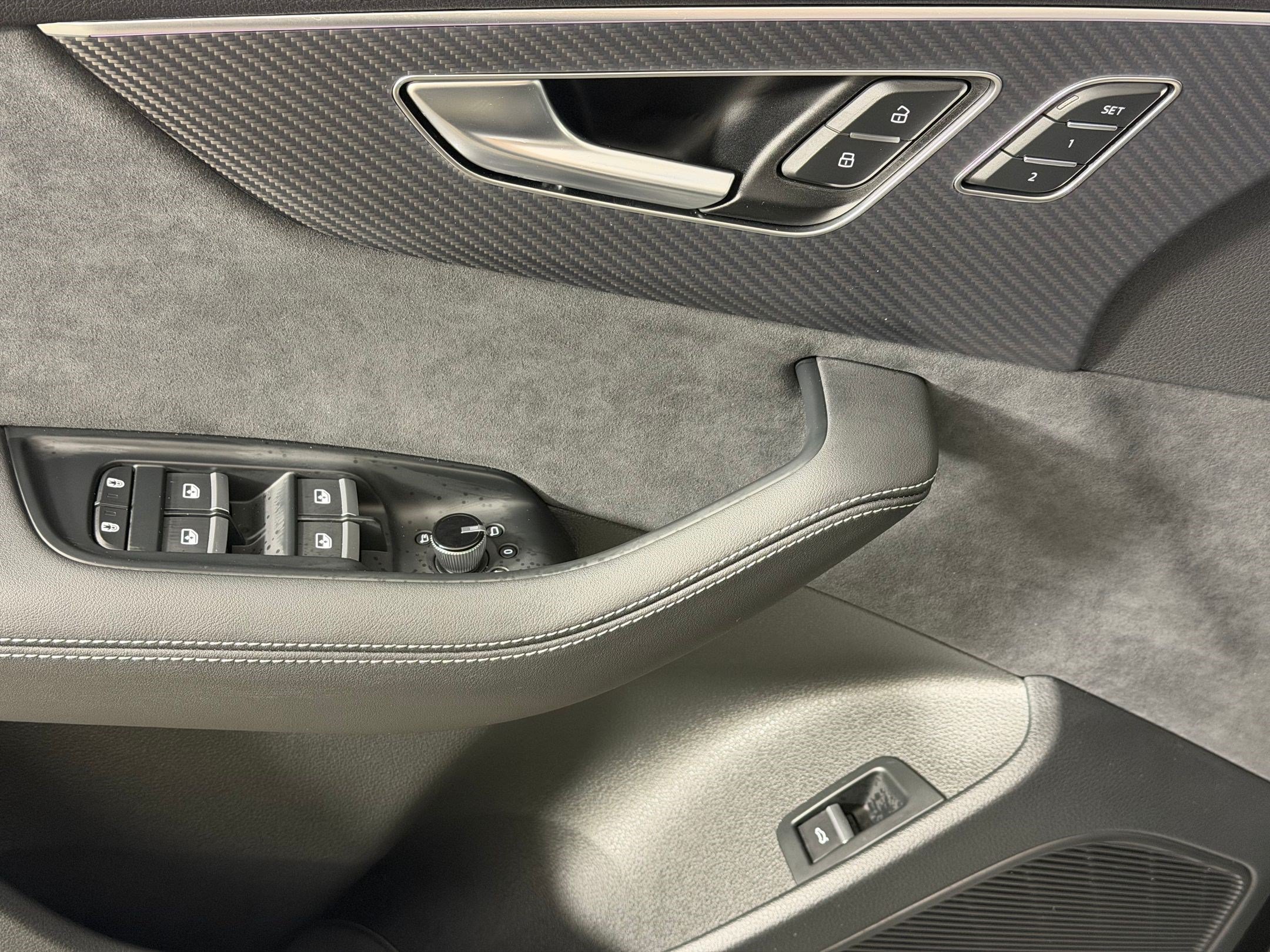 New 2026 Audi SQ7 Premium Plus AWD/4WD image 13