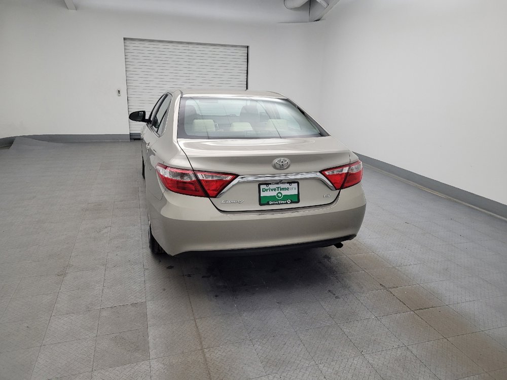 Used 2017 Toyota Camry LE image 6