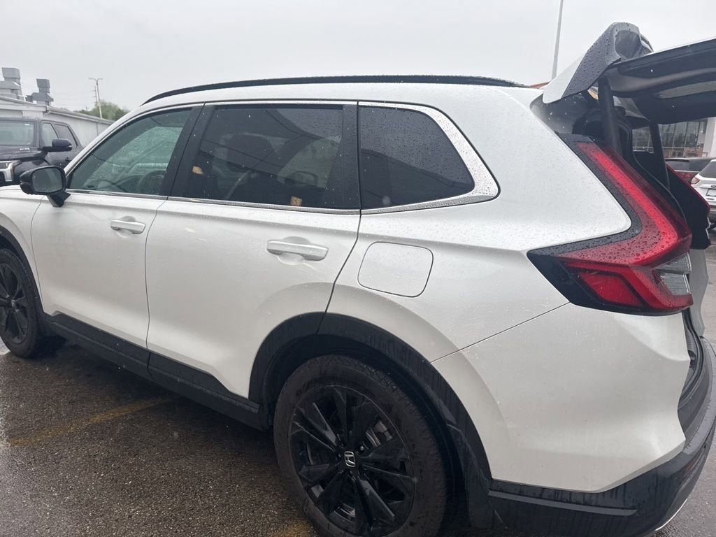 Used 2025 Honda CR-V Sport Touring image 9