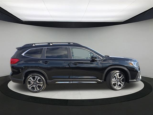 New 2025 Subaru Ascent Limited image 8