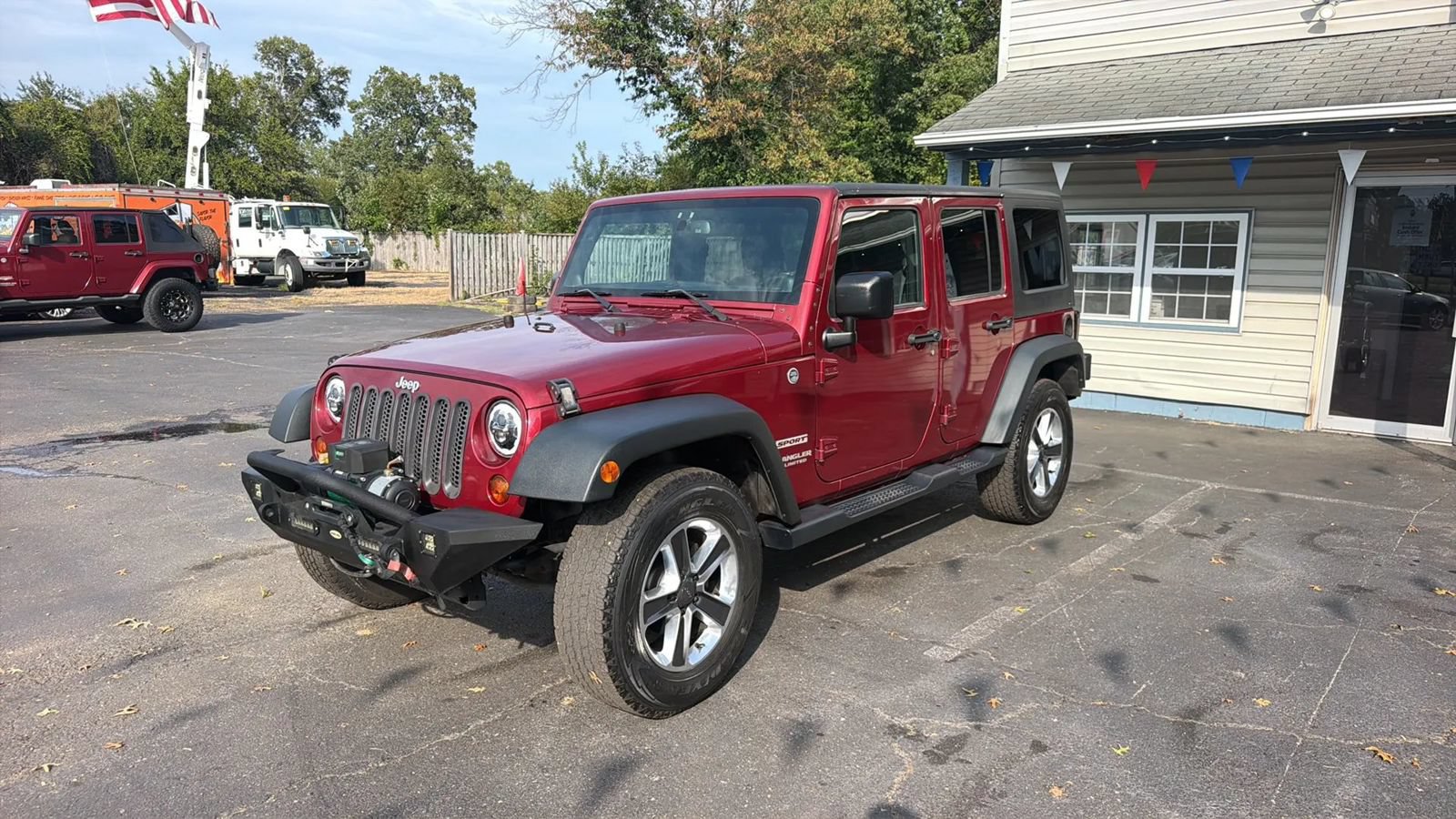Used 2013 Jeep Wrangler Unlimited Sport AWD/4WD image 2