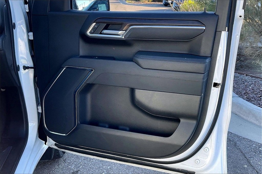 Used 2025 GMC Sierra 1500 SLT image 23