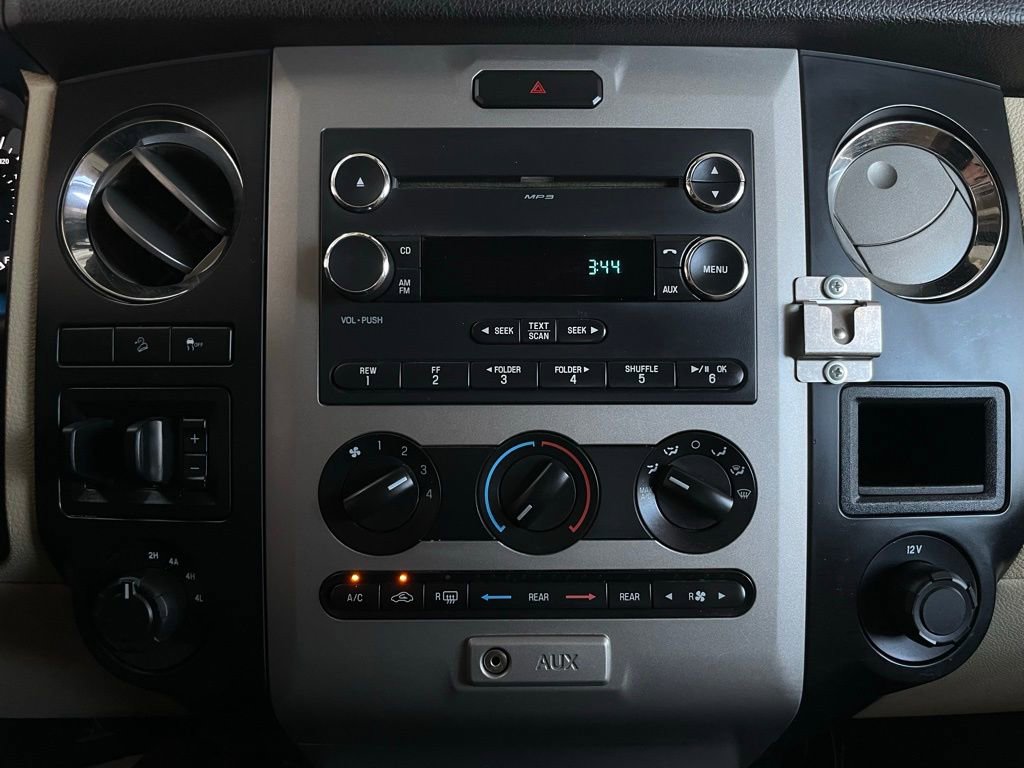 Used 2015 Ford Expedition XL image 43