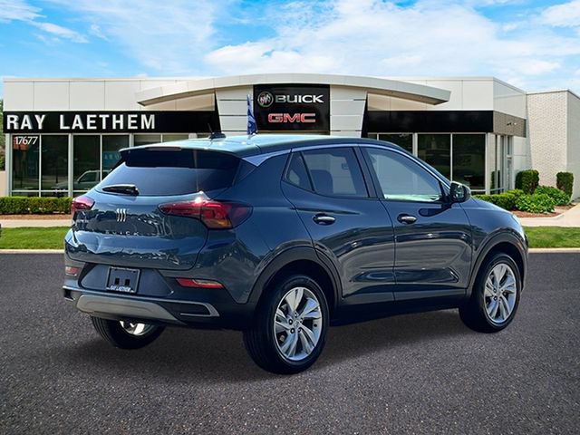 Certified 2024 Buick Encore GX Preferred w/ Comfort Package FWD image 5