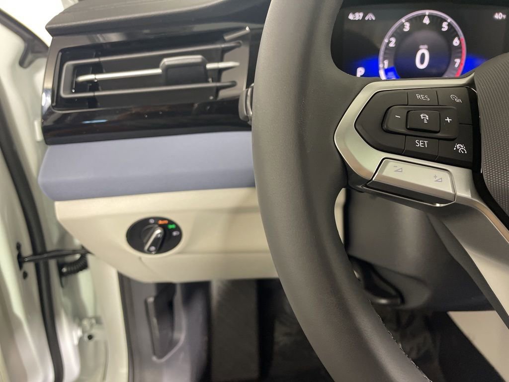 New 2026 Volkswagen Jetta SE FWD image 14