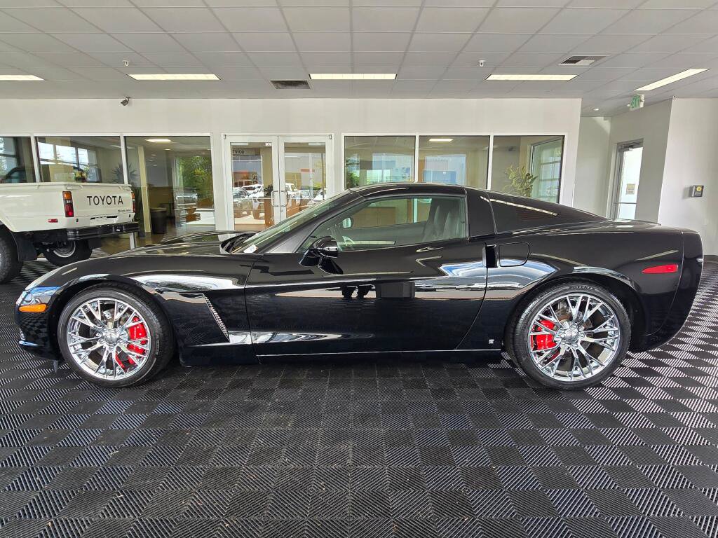 Used 2006 Chevrolet Corvette Coupe w/ Preferred Equipment Group RWD image 6