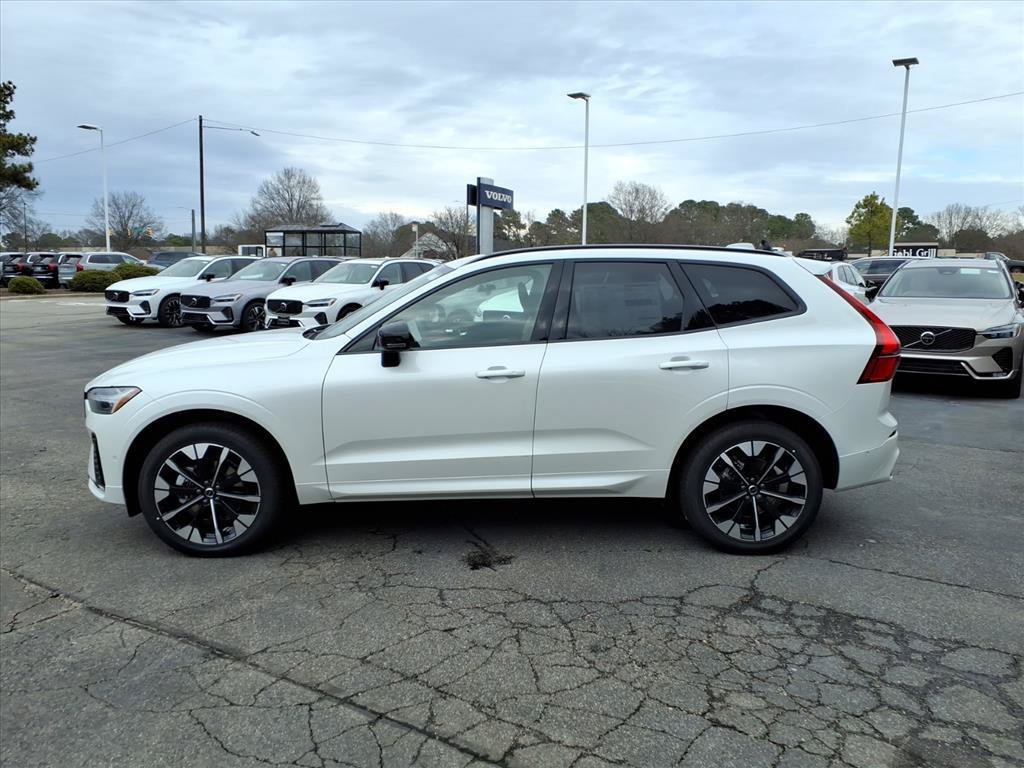 New 2026 Volvo XC60 B5 Plus w/ Protection Package Premier AWD/4WD image 9